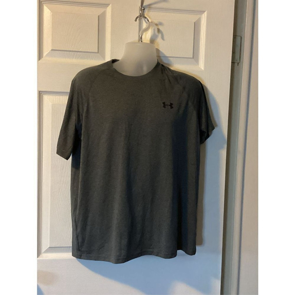 Under Armour Other - Grey Under Armour T-Shirt